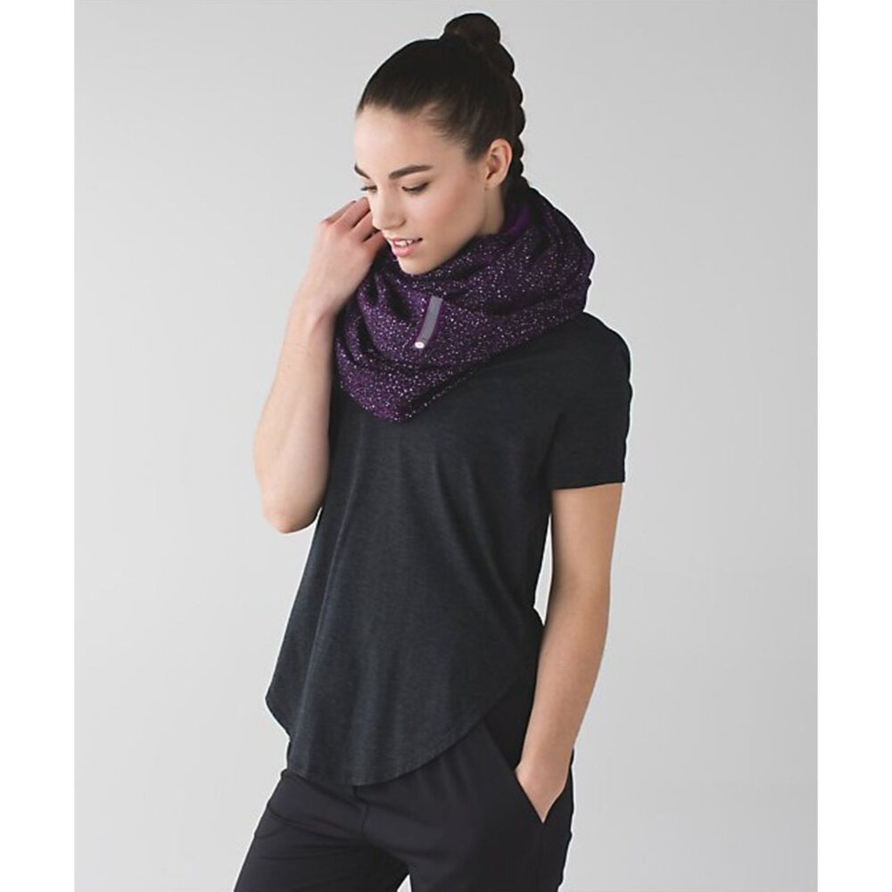 Lululemon Fleece Vinyasa Scarf in Flashback Static Powdered Rose Tender Violet